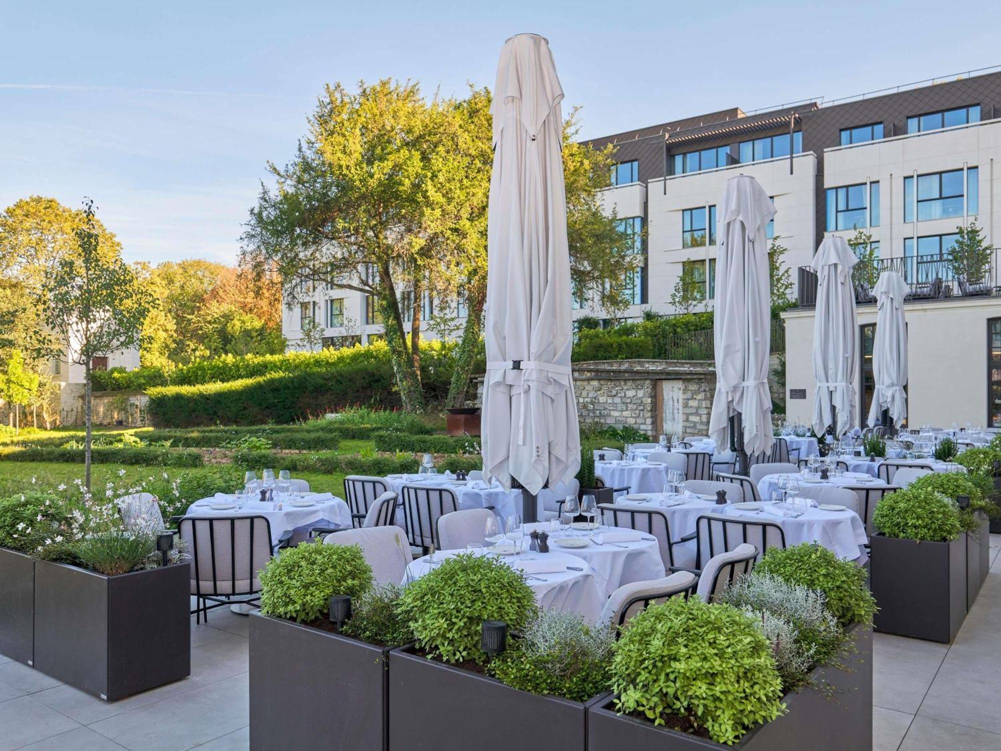 Domaine De La Reine Margot Paris-Issy - Mgallery Collection Issy-les-Moulineaux Exterior foto